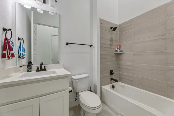 $3,300 | 2941 Delaware Street, Leander, TX 78641