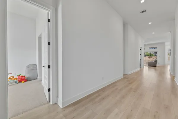 $3,300 | 2941 Delaware Street, Leander, TX 78641