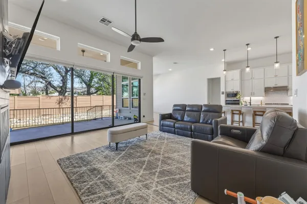 $3,300 | 2941 Delaware Street, Leander, TX 78641