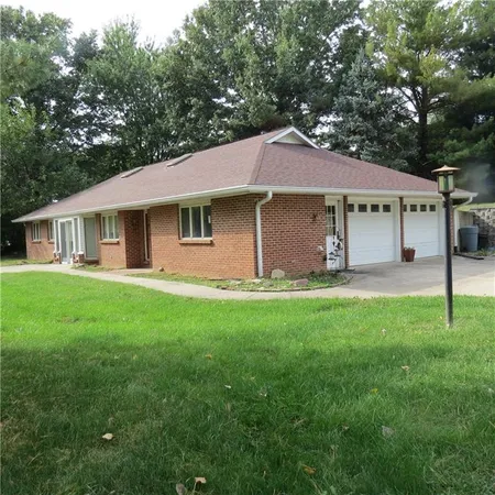 $235,000 | 1213 North Summers Street, Stanberry, MO 64489