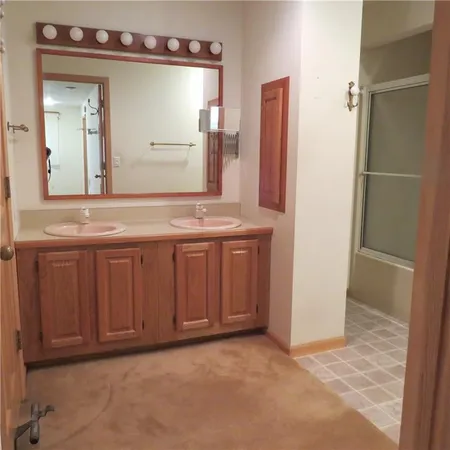 $235,000 | 1213 North Summers Street, Stanberry, MO 64489