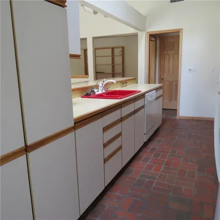 $235,000 | 1213 North Summers Street, Stanberry, MO 64489