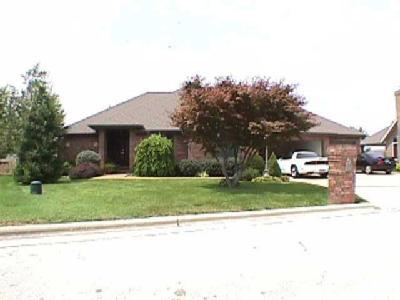 3347 South Linden Court Springfield, MO 65804 - Photo 1 of 1 Primary Photo