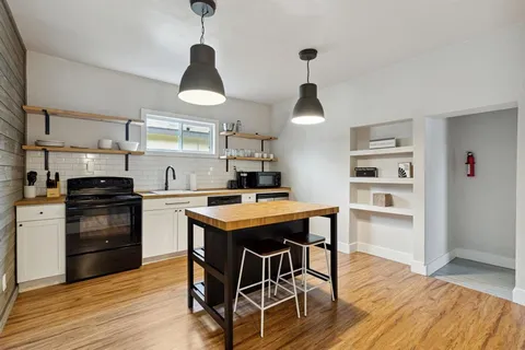 $375,000 | 5346 Ash Lane, Dallas, TX 75223