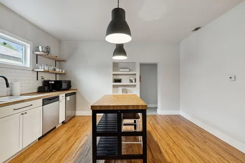 $375,000 | 5346 Ash Lane, Dallas, TX 75223