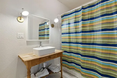 $375,000 | 5346 Ash Lane, Dallas, TX 75223