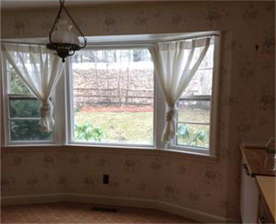 29 Highgate Road Wayland, MA 01778 - Photo 7 of 20