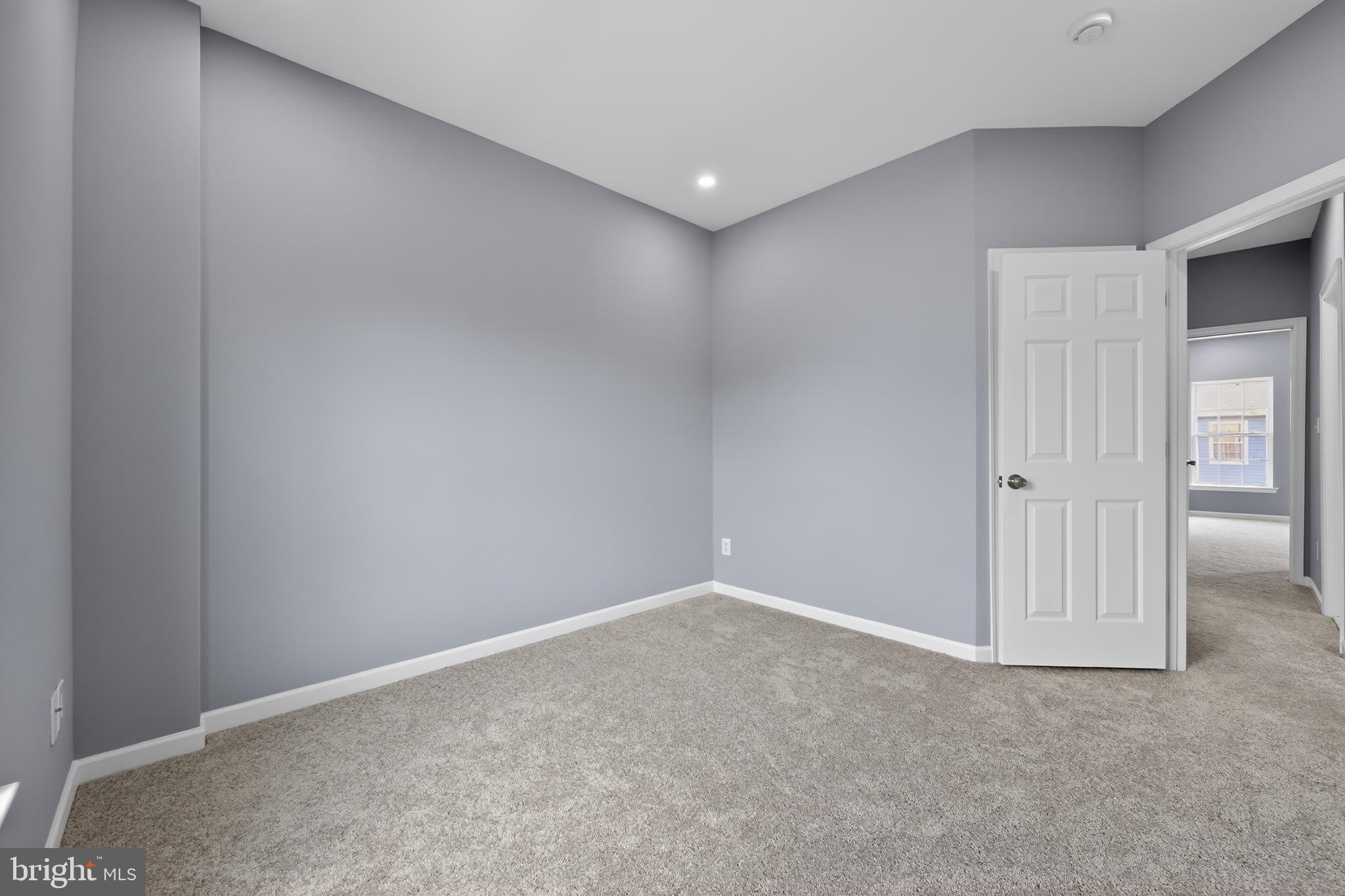 3 Swan Court Delran, NJ 08075 - Photo 8 of 34 a view of an empty room