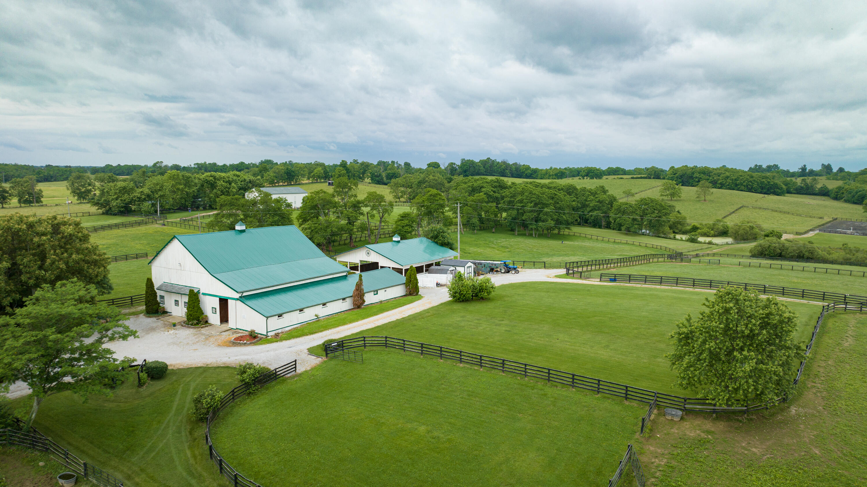 1013-1027 Hill Road Paris, KY 40361 - Photo 3 of 57 24_0524_Hill Rd_mw-8