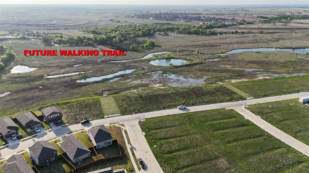 6201 Tilden Avenue Pilot Point, TX 76258 - Photo 7 of 29