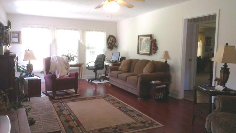 638 Johnson Road Oliver Springs, TN 37840 - Photo 27 of 39 Main Floor Den
