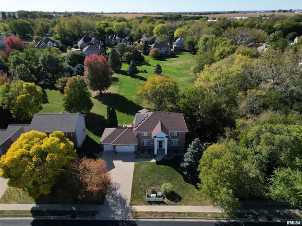 $689,900 | 10423 North Trails Edge Drive, Peoria, IL 61615