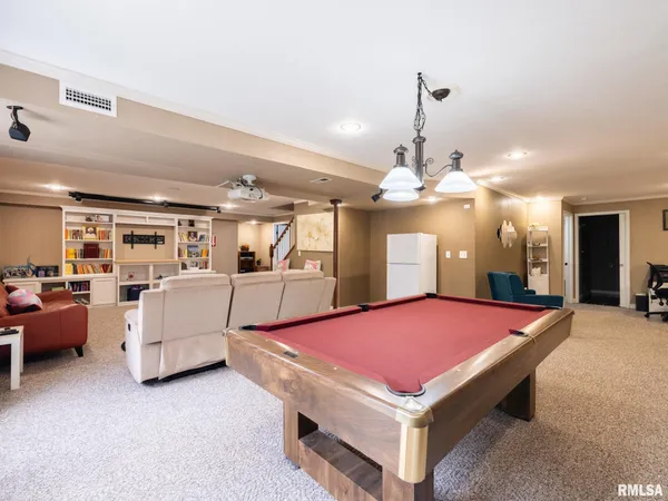 $689,900 | 10423 North Trails Edge Drive, Peoria, IL 61615