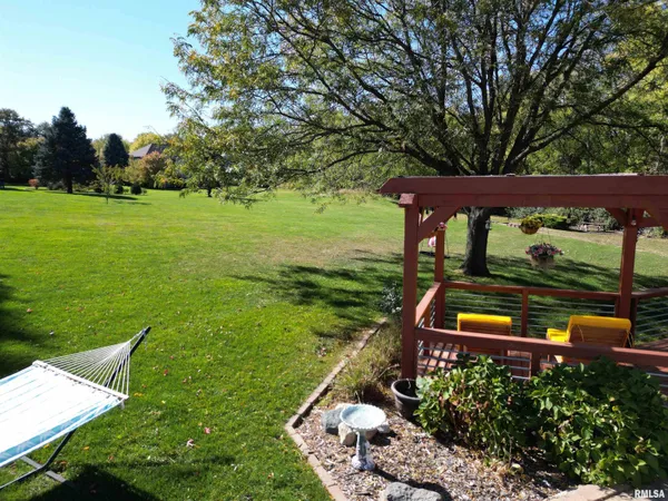 $689,900 | 10423 North Trails Edge Drive, Peoria, IL 61615
