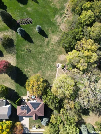 $689,900 | 10423 North Trails Edge Drive, Peoria, IL 61615