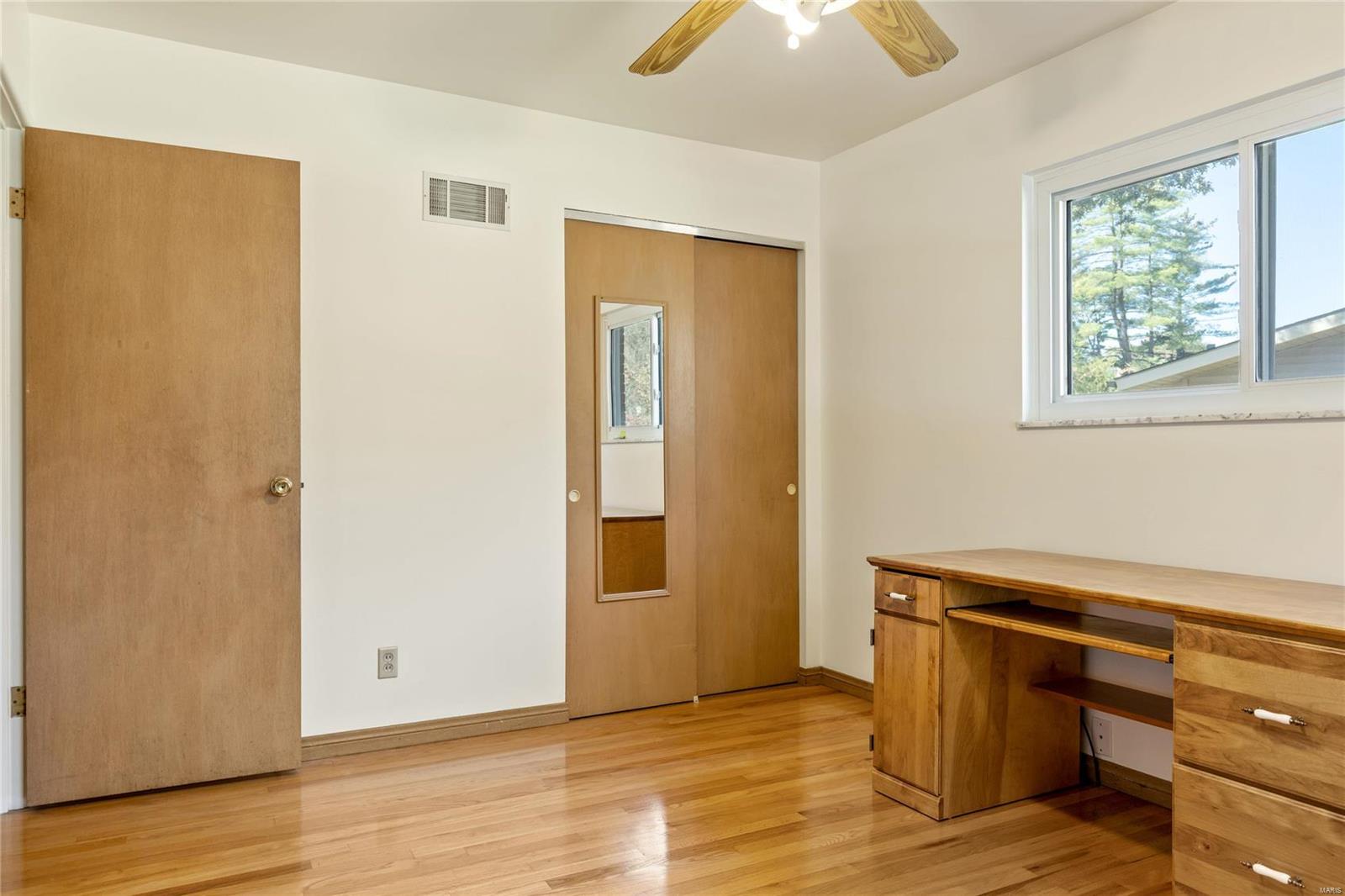 9114 Garber Road Crestwood, MO 63126 - Photo 14 of 26 Gallery Image 14