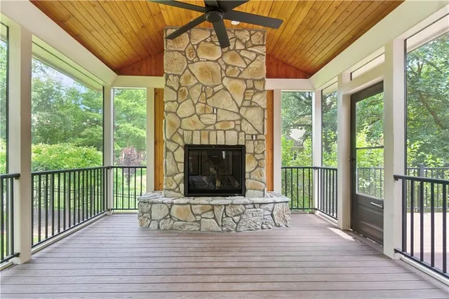 $975,000 | 15145 Mohawk Circle, Leawood, KS 66224