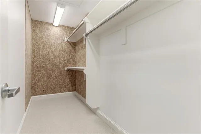 $975,000 | 15145 Mohawk Circle, Leawood, KS 66224