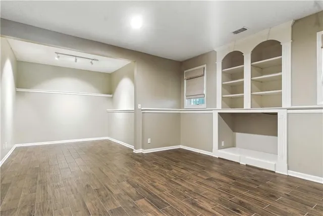 $975,000 | 15145 Mohawk Circle, Leawood, KS 66224