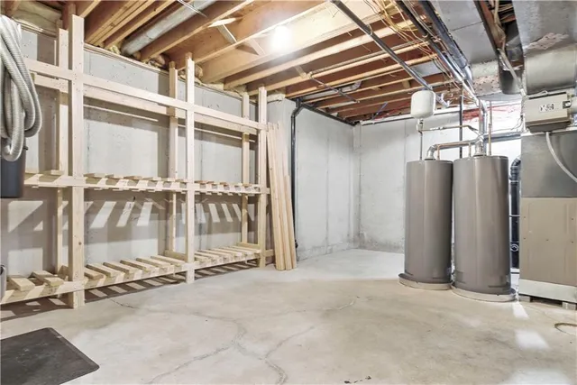 $975,000 | 15145 Mohawk Circle, Leawood, KS 66224