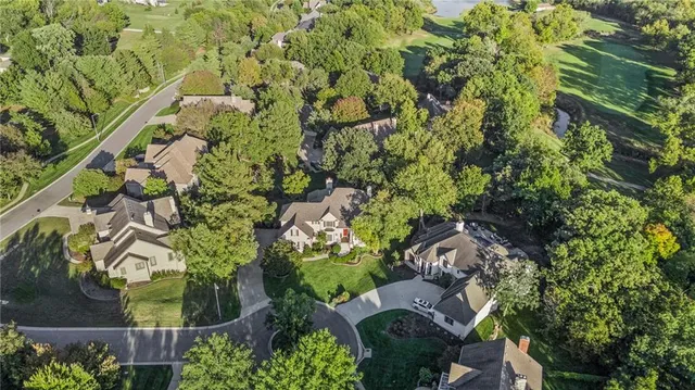 $975,000 | 15145 Mohawk Circle, Leawood, KS 66224