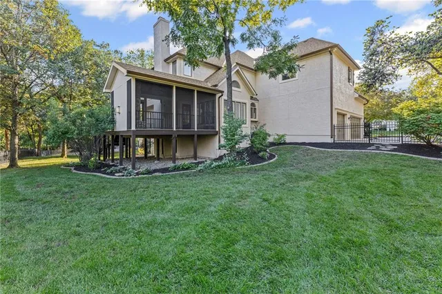 $975,000 | 15145 Mohawk Circle, Leawood, KS 66224
