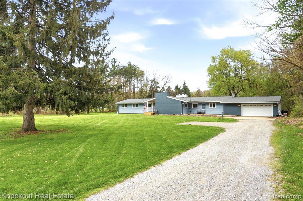 12452 Canada Road Birch Run, MI 48415 - Photo 5 of 78