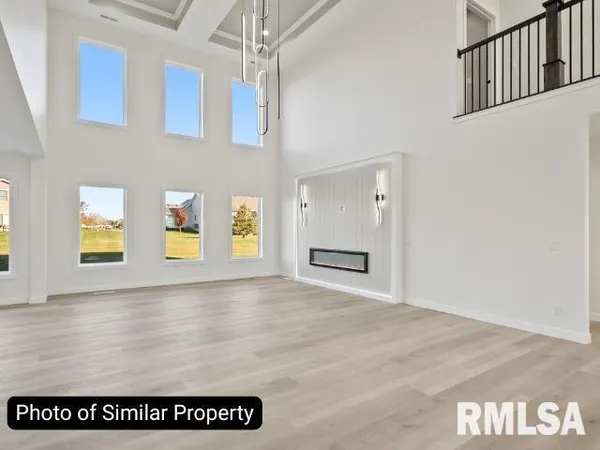 $799,900 | 1713 Katie Court, Davenport, IA 52807