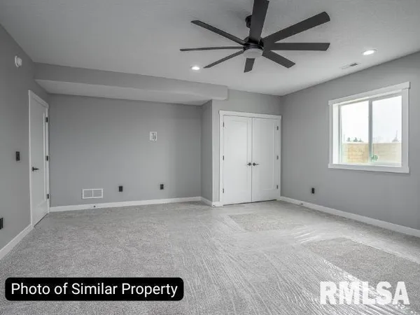 $799,900 | 1713 Katie Court, Davenport, IA 52807