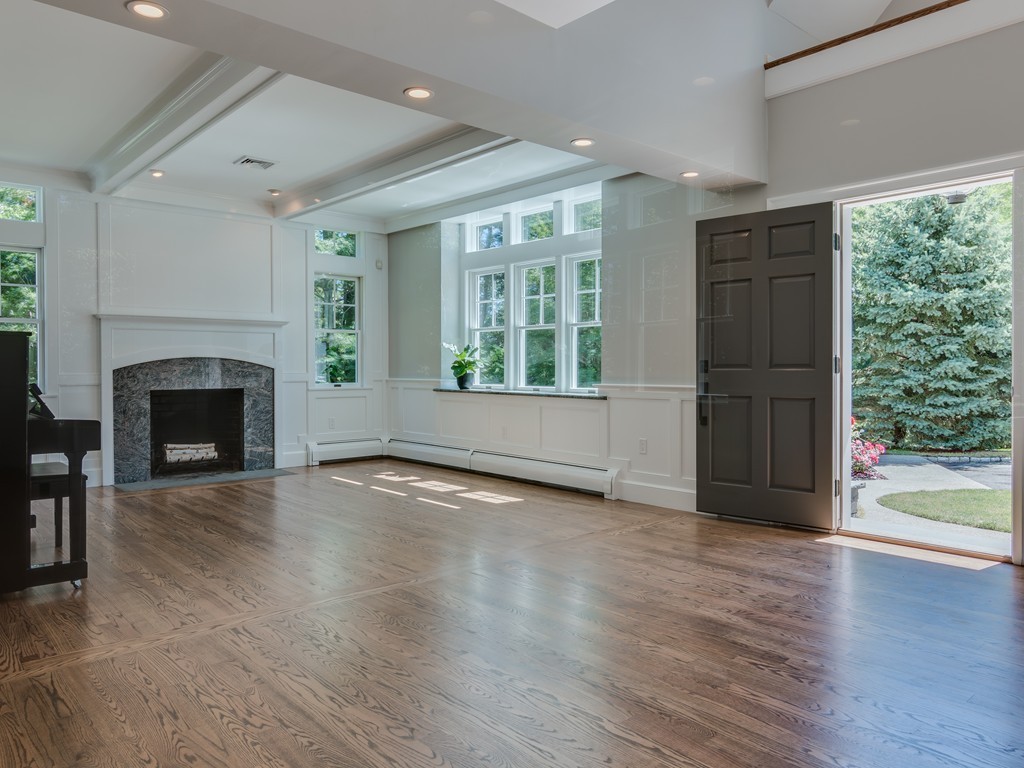 3 Veranda Circle Hamilton, MA 01982 - Photo 7 of 30