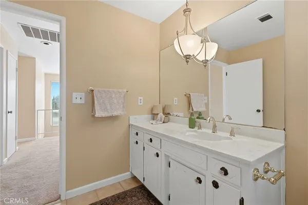 $199,000 | 1142 North Gem Street, Tulare, CA 93274