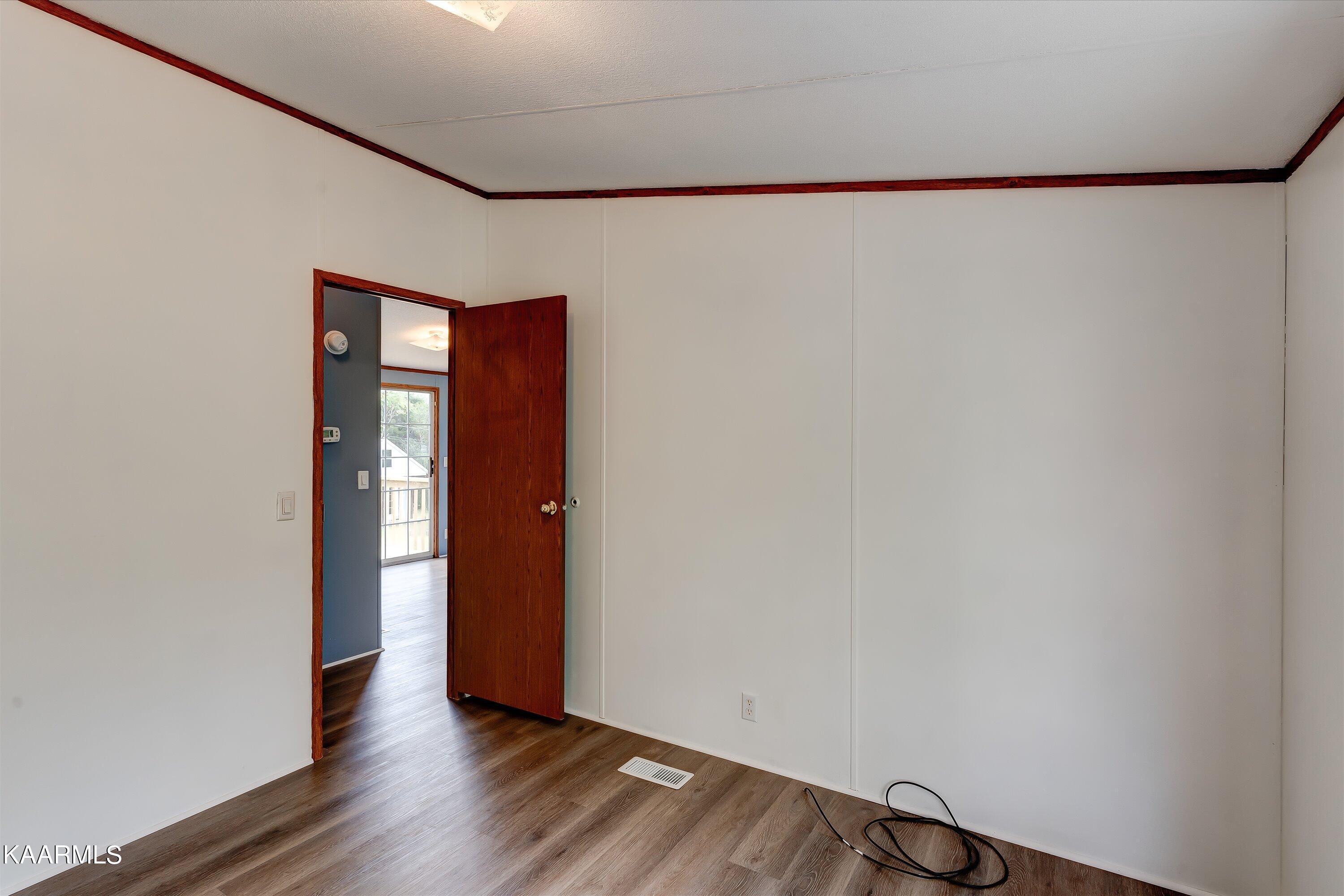 2641 Reed Springs Road Sweetwater, TN 37874 - Photo 15 of 32 Bedroom 2