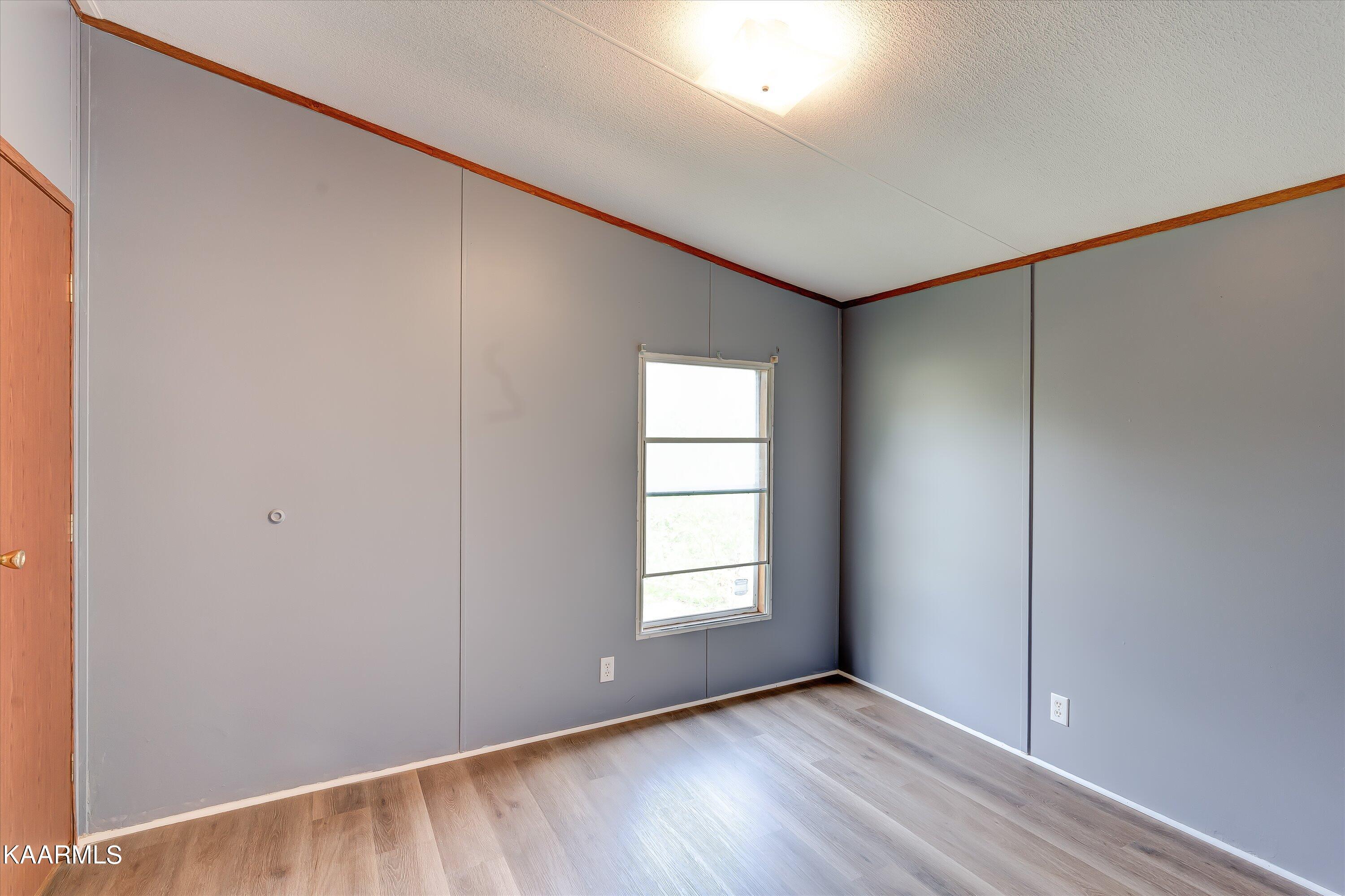 2641 Reed Springs Road Sweetwater, TN 37874 - Photo 17 of 32 Bedroom 3
