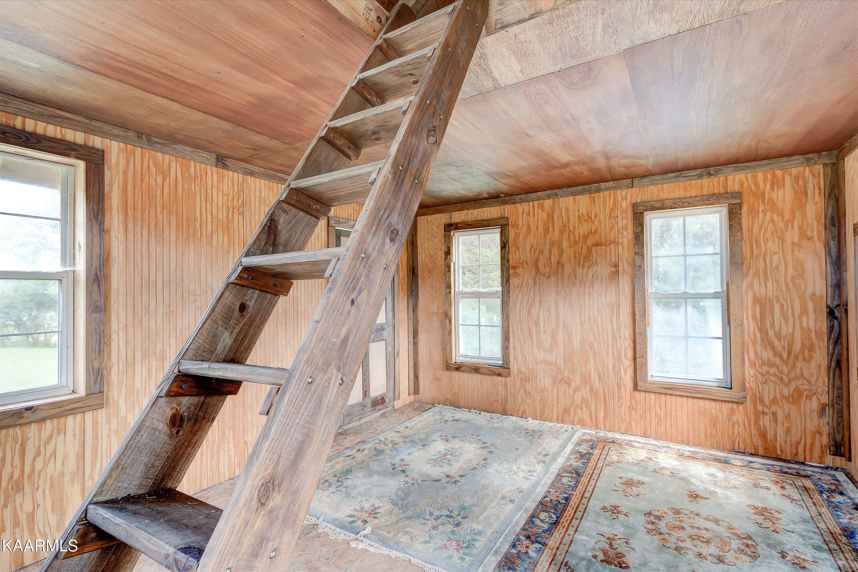 2641 Reed Springs Road Sweetwater, TN 37874 - Photo 21 of 32 Inside She shed, loft ladder