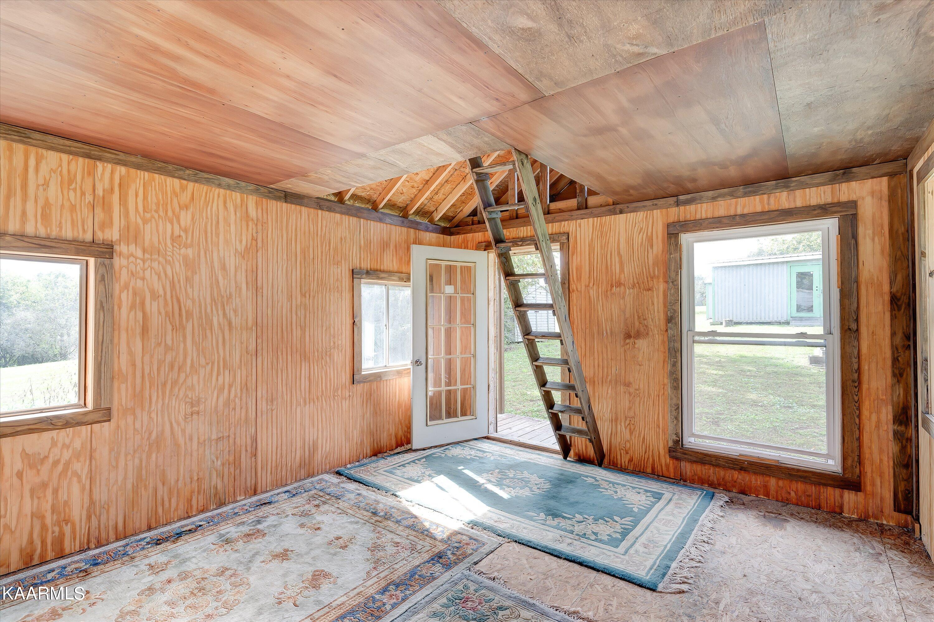 2641 Reed Springs Road Sweetwater, TN 37874 - Photo 22 of 32 She shed in back looking forward