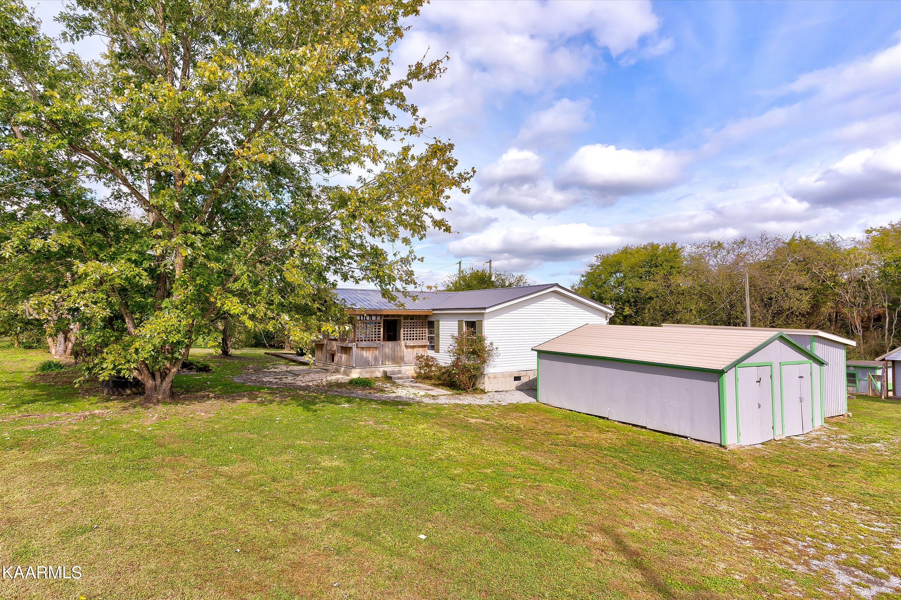 2641 Reed Springs Road Sweetwater, TN 37874 - Photo 23 of 32 Looking at house from driveway