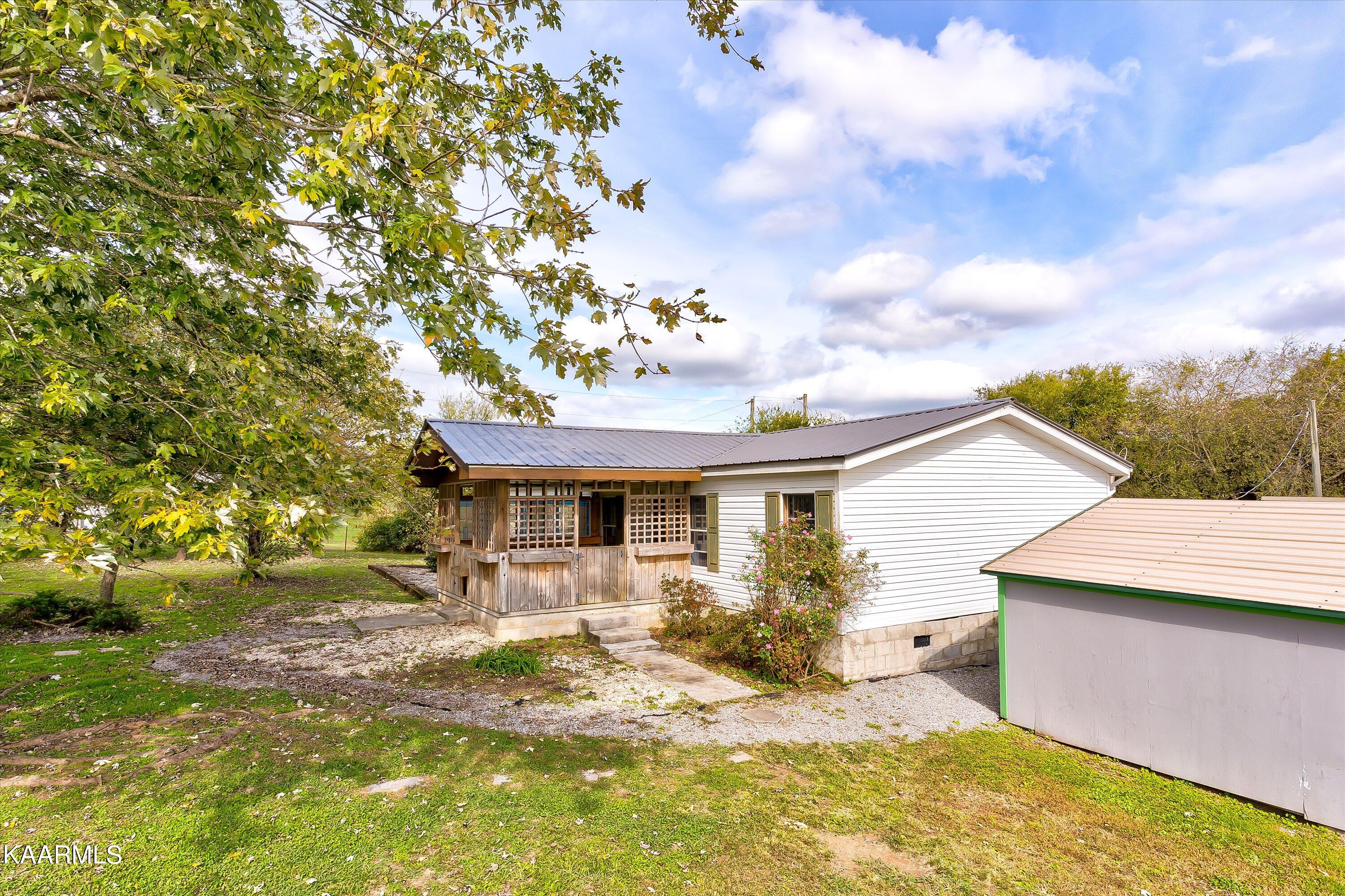 2641 Reed Springs Road Sweetwater, TN 37874 - Photo 24 of 32 From the driveway