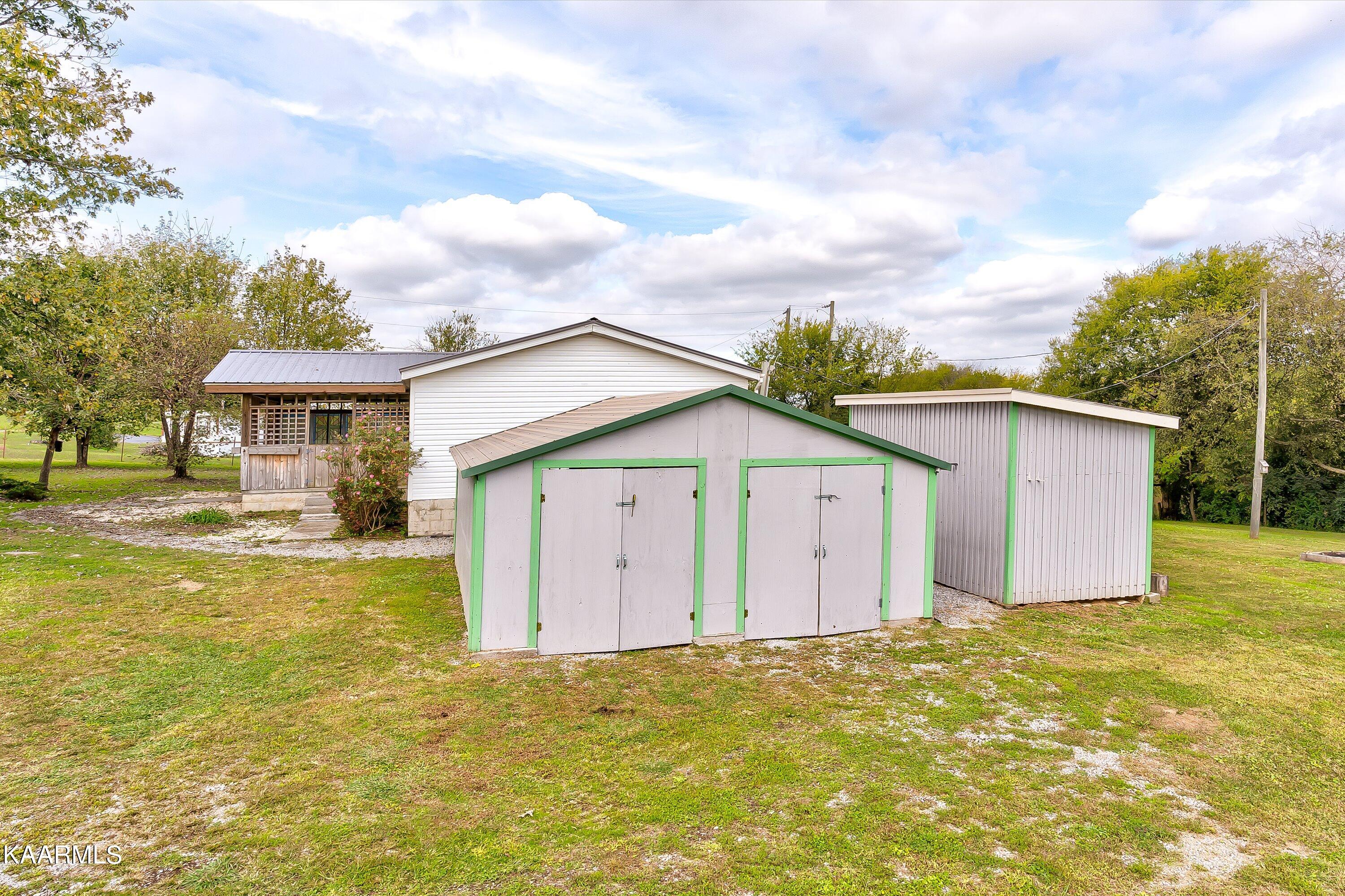 2641 Reed Springs Road Sweetwater, TN 37874 - Photo 32 of 32 Face of 2 bay garage