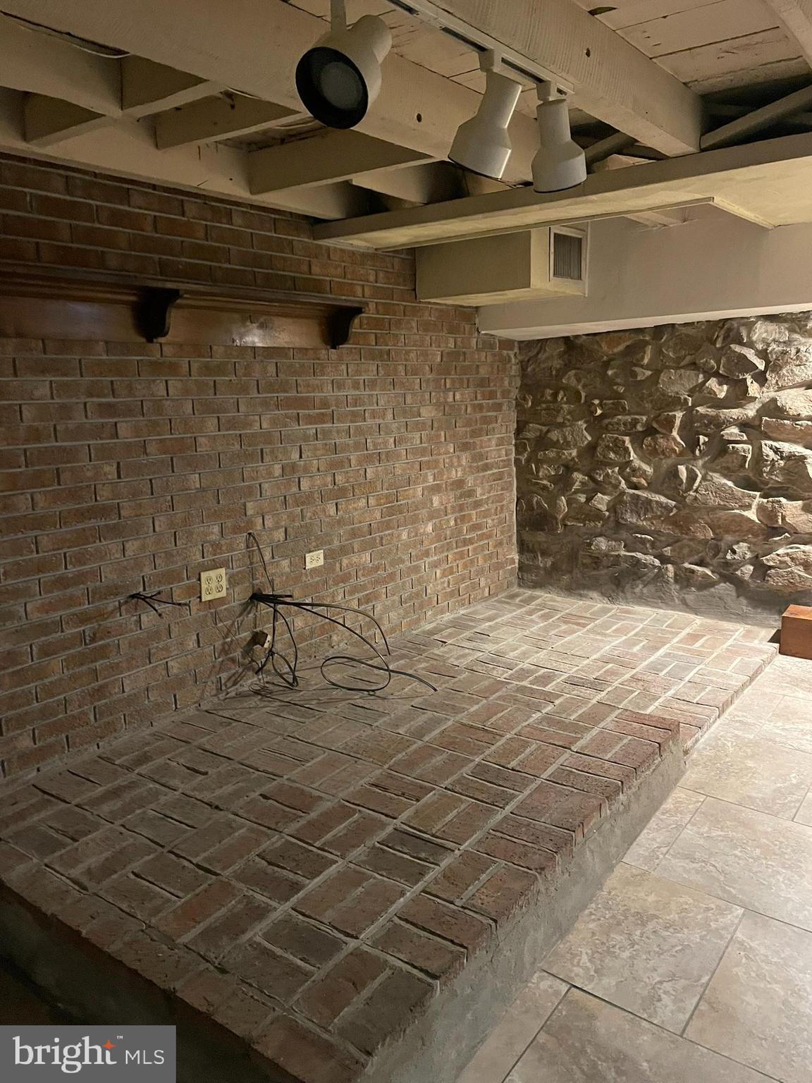 1127 Kaolin Road Avondale, PA 19311 - Photo 28 of 31 a bathroom with a shower