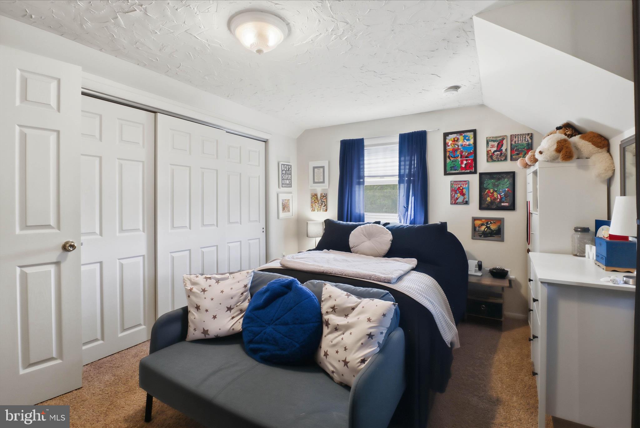 213 Skylark Road Lititz, PA 17543 - Photo 27 of 54 a living room with furniture and a window