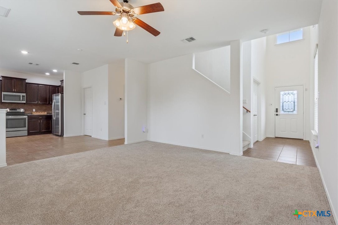 240 Foster Lane Jarrell, TX 76537 - Photo 10 of 44