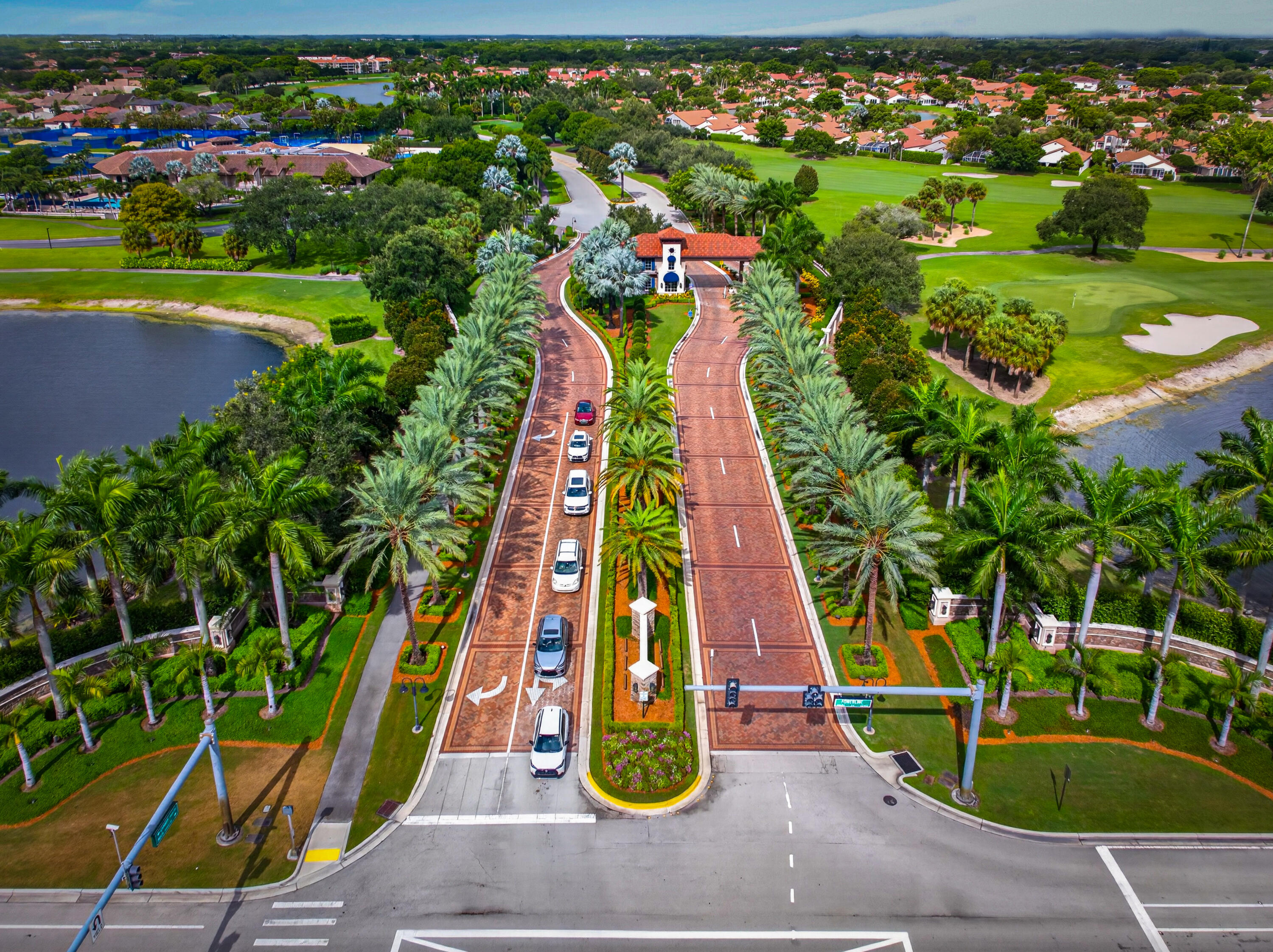 7690 La Corniche Circle Boca Raton, FL 33433 - Photo 34 of 42 DJI_20260830102815_0836_D