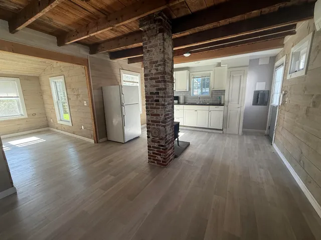 $229,000 | 15 Carrolls Lane, Rockland, ME 04841