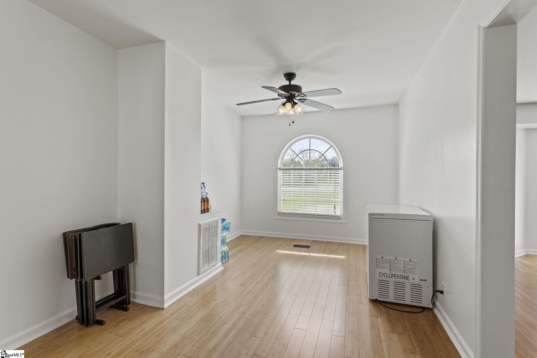 9565 Augusta Road Pelzer, SC 29669 - Photo 13 of 36