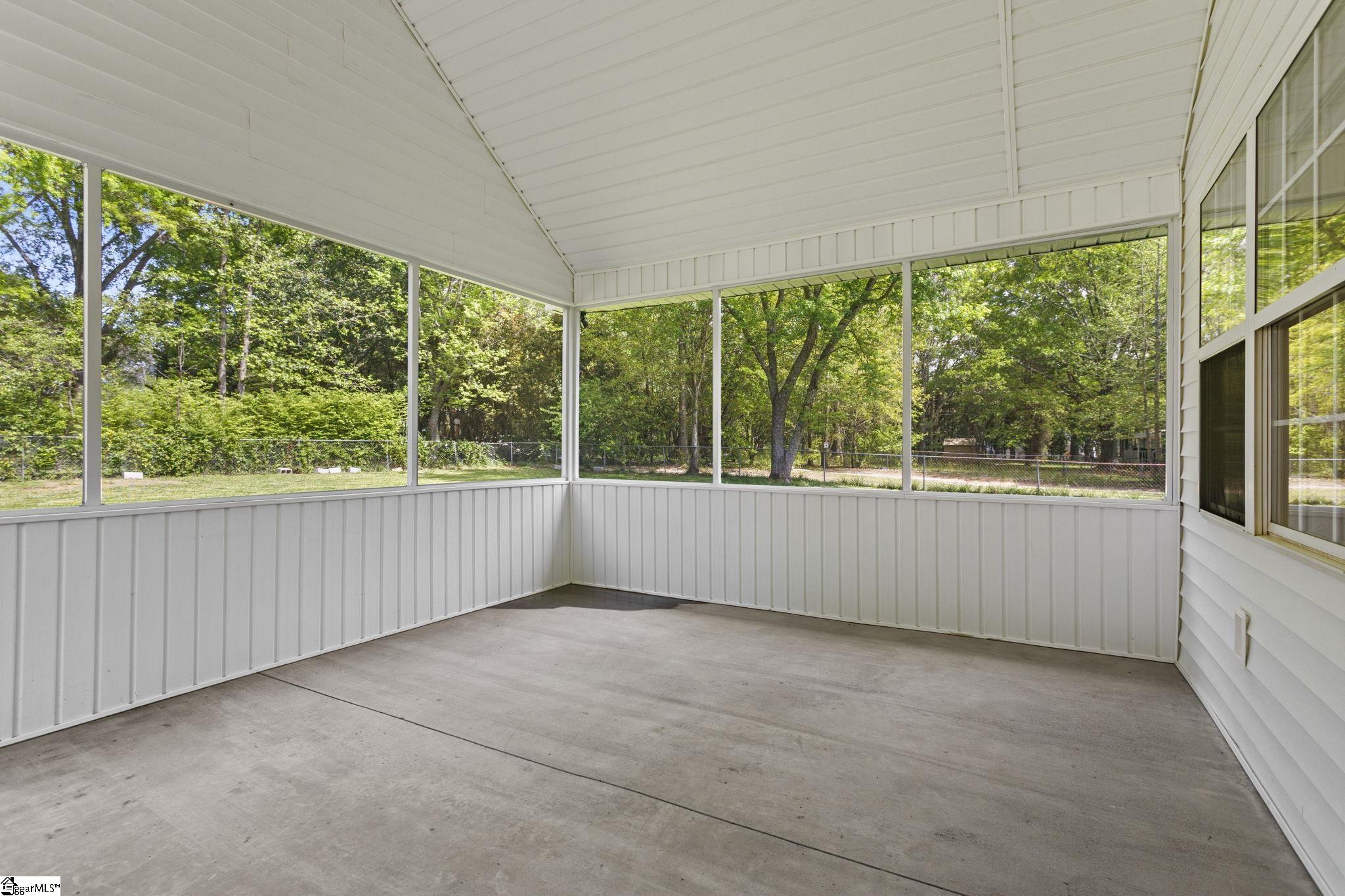 9565 Augusta Road Pelzer, SC 29669 - Photo 26 of 36