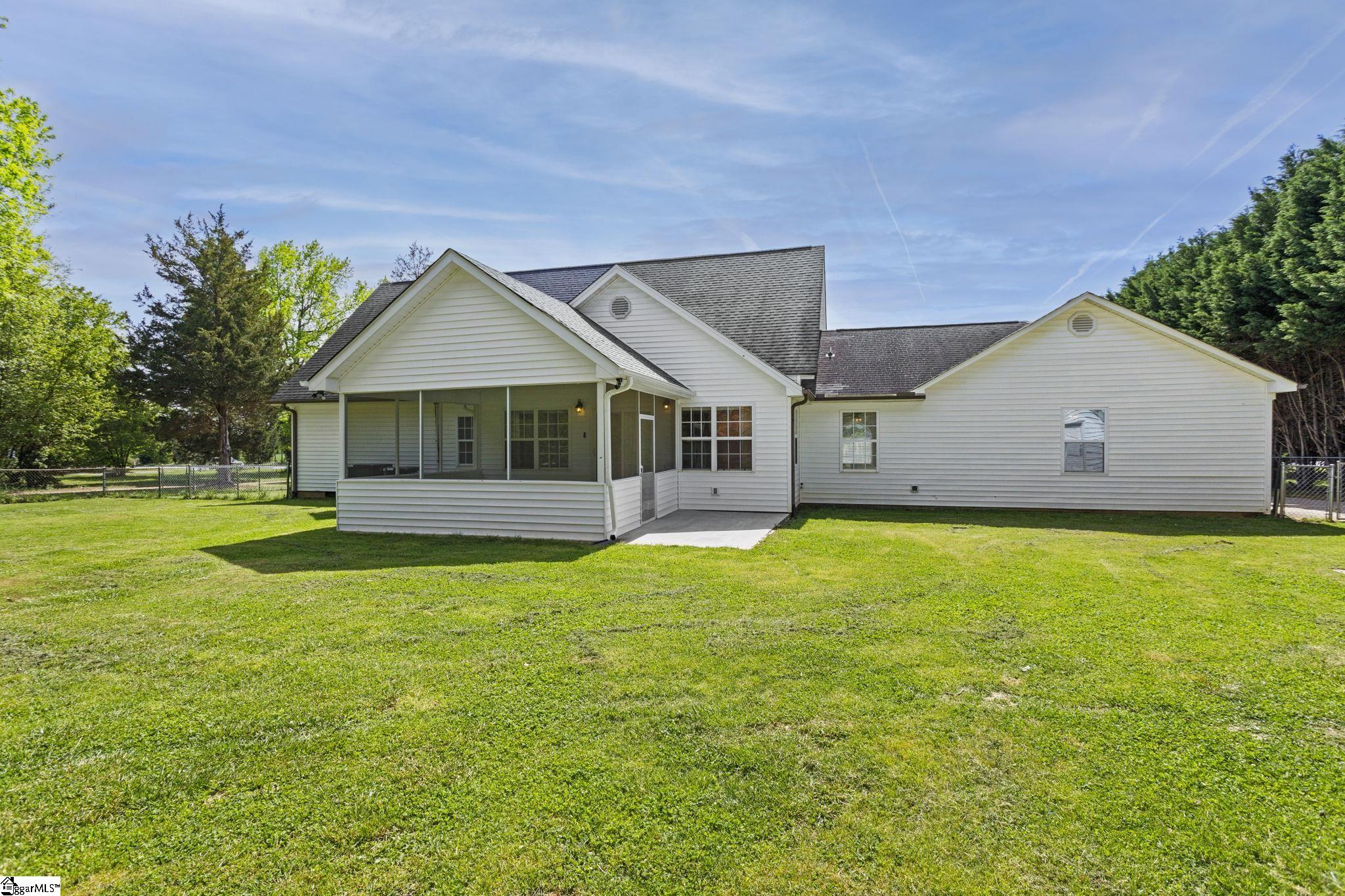 9565 Augusta Road Pelzer, SC 29669 - Photo 31 of 36