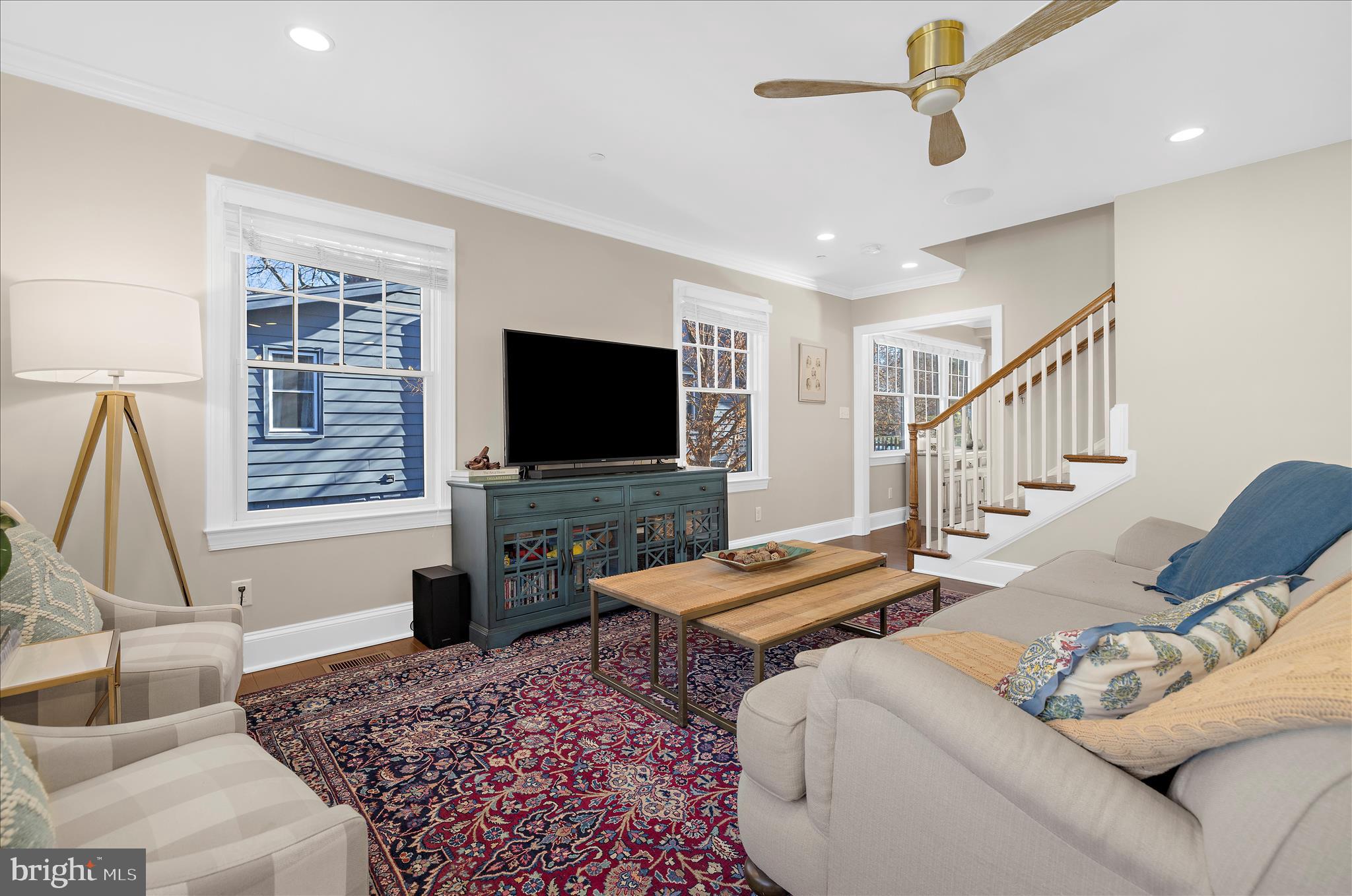 1102 Poplar Avenue Annapolis, MD 21401 - Photo 21 of 125 a living room with furniture and a flat screen tv