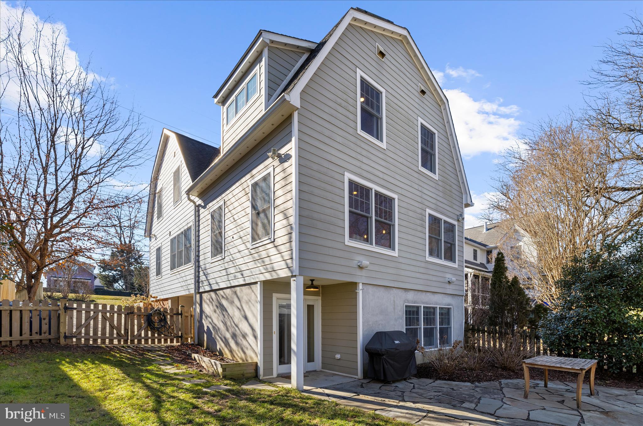 1102 Poplar Avenue Annapolis, MD 21401 - Photo 76 of 125 a front view of a house with a yard