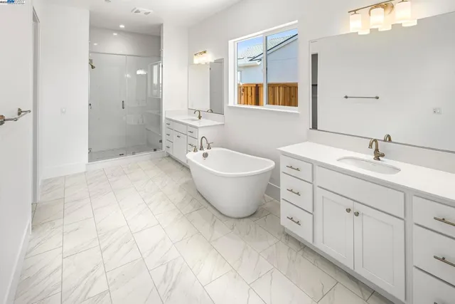 $1,199,990 | 6008-6008 Windsweep Road, Bethel Island, CA 94511