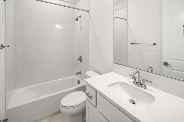 $1,199,990 | 6008-6008 Windsweep Road, Bethel Island, CA 94511